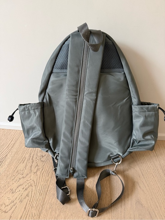 Women’s Quilted Olive Green Tennis Backpack with Contrast Stripe